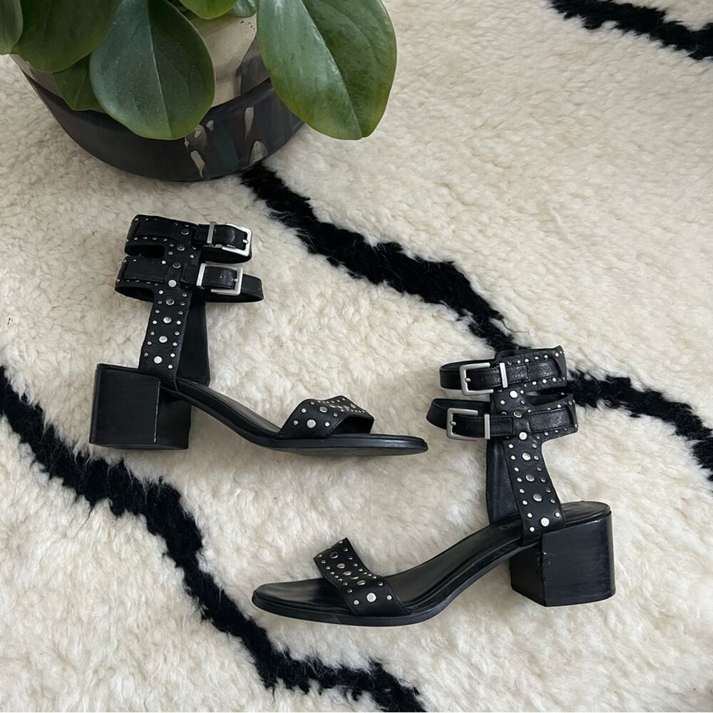 Senso Jillie Black Studded Leather Sandals